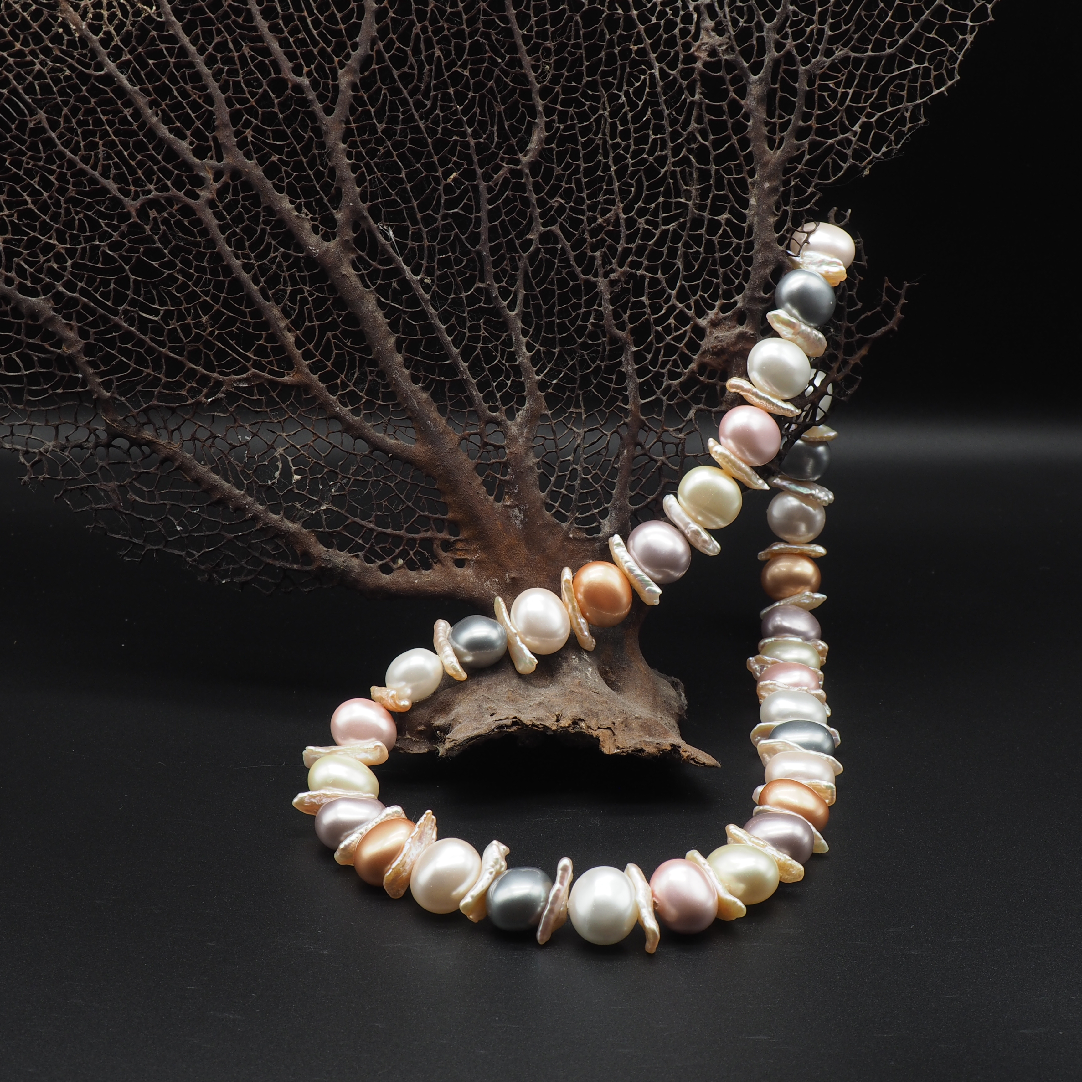 Modell 14 : Muschelkern- mit Biwaperlen  
